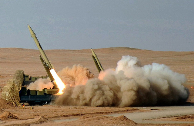 후티 반군이 보유한 것으로 추적되는 이란제 fateh-100 대함 탄도미사일. 사진=위키피디아 캡처