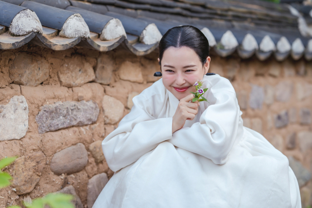 MBC 금토드라마 '밤에 피는 꽃' 이하늬 스틸 / 사진=사람엔터테인먼트