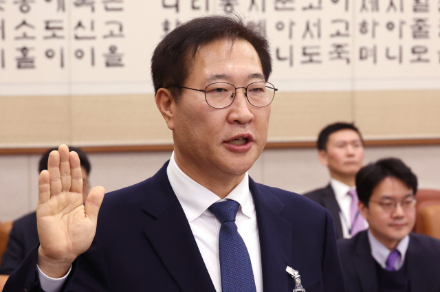 박성재 법무부 장관 후보자가 15일 국회에서 열린 인사청문회에서 선서를 하고 있다. 연합뉴스