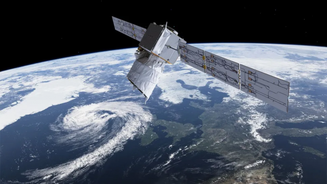 지난해 7월 대기권에 재진입한 ESA의 아이올로스 위성. 사진=ESA 트위터 캡처