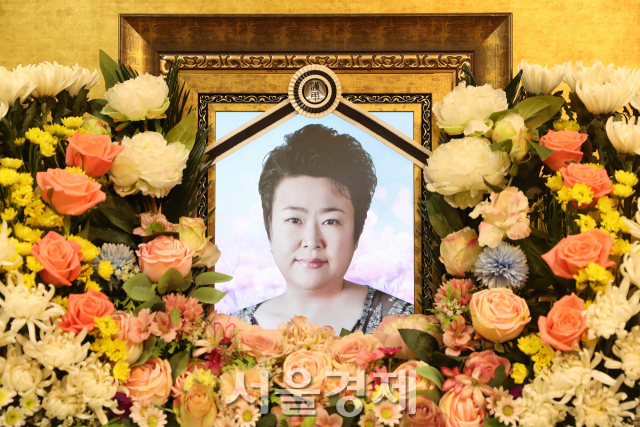 가수 방실이(본명 방영순)의 빈소가 20일 오후 인천 강화군 참사랑장례식장에 마련됐다. 사진공동취재단