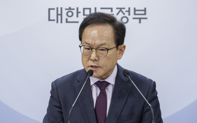 김승호 인사혁신처장이 22일 오전 서울 종로구 정부서울청사에서 2024년 주요 정책 추진 계획을 발표하고 있다.