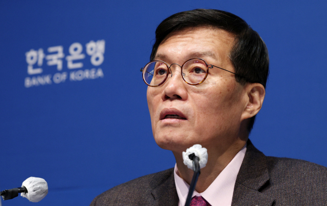 이창용 한국은행 총재가 22일 서울 중구 한국은행에서 열린 통화정책방향 기자간담회에서 발언하고 있다. 연합뉴스