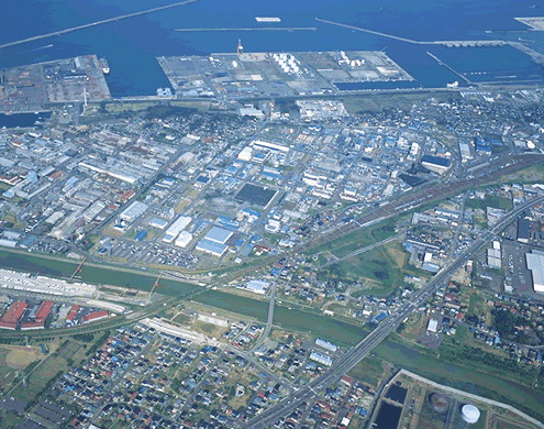 신에츠 주요 PR 생산라인과 연구 설비가 있는 일본 니가타현 나오에츠 지역 전경. 사진제공=신에츠화학