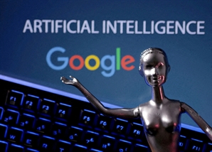 개방형 AI '젬마' 공개한 구글, 'AI 표준' 노린다
