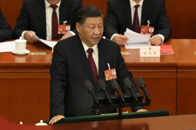 시진핑 중국 국가주석이 지난해 3월 13일 베이징 인민대회당에서 열린 전국인민대표대회(전인대) 제14기 1차회의 폐막식의 연설을 하고 있다. 연합뉴스