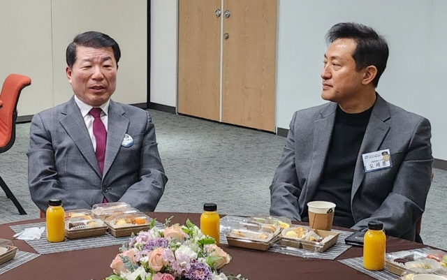 오세훈 만난 백경현 구리시장 '서울 편입, 총선 결과 떠나 지속 추진'