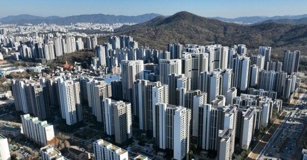 강남 아파트, 분양만 받으면 로또?…작년 입주 25억 치솟았다