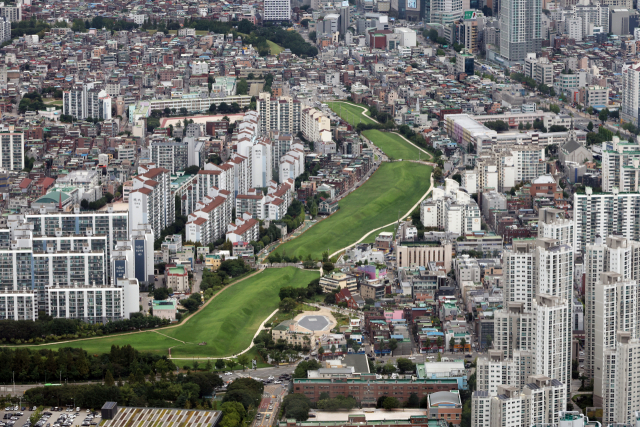 서울 송파구 풍납동 풍납토성 전경. 연합뉴스