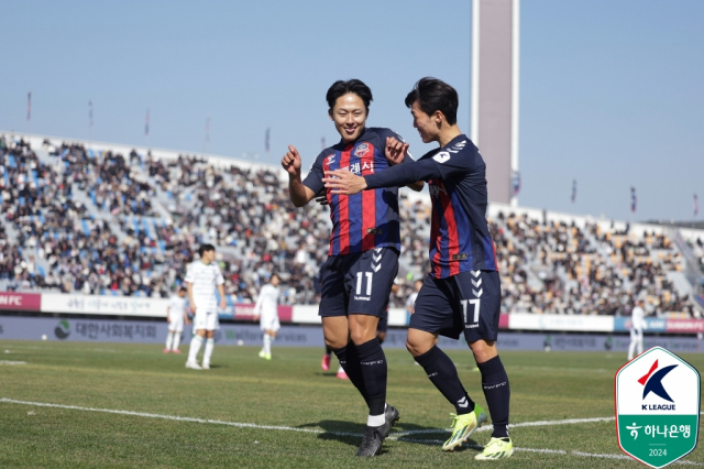 9일 프로축구 K리그 전북 현대와의 경기에서 수원 이승우가 선제골을 넣고 환호하고 있다. 사진 제공=한국프로축구연맹