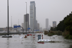 3월 9일 아랍에미레이트(UAE) 두바이 시내가 폭우로 물에 잠겨 있다. 로이터연합뉴스