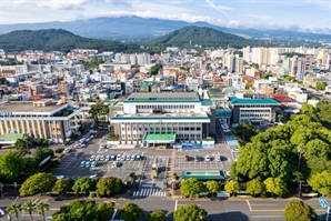 ‘선배시민으로서 노인의 역할은?’ 제주고령사회포럼 개최