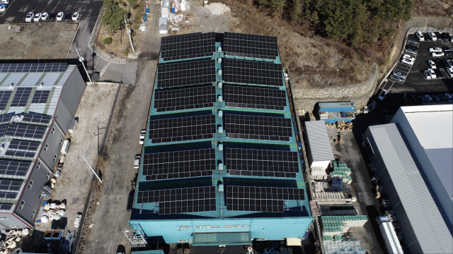 건물 옥상을 활용한 모햇의 태양광 발전소. /이하 사진제공=에이치에너지