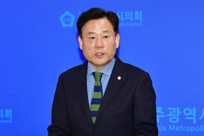 ‘품격’ 보인 패자 송갑석…“민주당 승리에 온몸 던질 것”