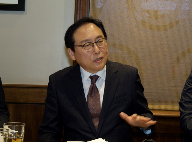 고위당국자 '삼성 보조금 기대에 부응, 韓美 장비 통제 협의 'NCND''