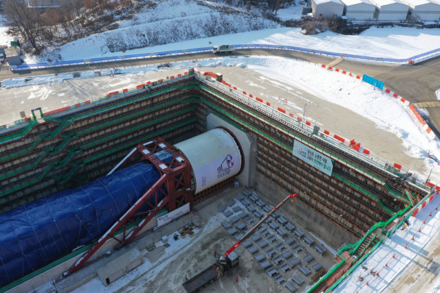 김포~파주 구간 도로 지하터널을 뚫기 위해 지난 2022년 설치된 TBM 모습. 사진 제공=현대건설