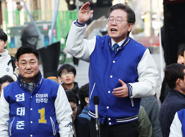 이재명 더불어민주당 이재명 대표가 19일 오후 경기도 이천시 중앙로 문화의 광장에서 발언하고 있다. 연합뉴스