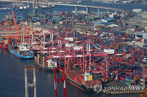 부산항 신선대부두. 연합뉴스.