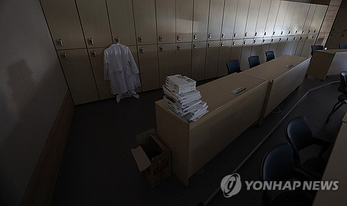 18일 대구 한 의과대학 강의실이 의대생 집단 휴학으로 적막한 모습을 보이고 있다. 연합뉴스