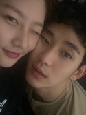 "김새론, 진짜 왜 이래?"…김수현과 '볼 맞댄' 밀착 사진에 누리꾼 '싸늘'
