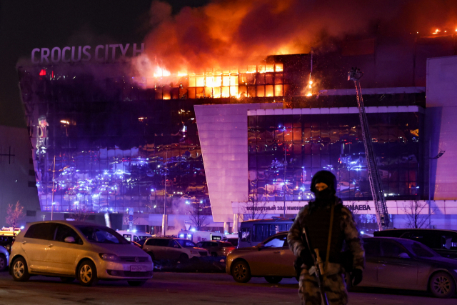 모스크바 테러로 133명 사망…조준사격하는 테러범[사진]