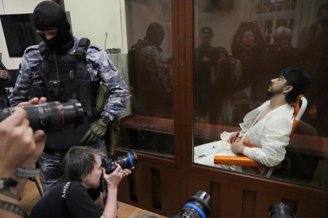 러시아 법정 출석한 테러 피의자 무함마드소비르 파이조프. AP연합뉴스