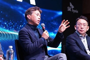 SK하이닉스 '美 반도체 패키징 5.3조 투자' 저울질…곽노정 “검토 중, 확정 안돼”