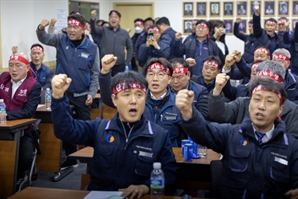 서울 시내버스 12년만에 파업…오늘부터 운행 멈췄다