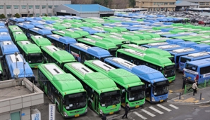 의사 이어 서울 버스까지…'파업 볼모'된 시민들 한숨만