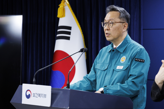 의대교수 비대위 '박민수 차관 언행, 대화의 장 걸림돌…언론대응서 제외해야'
