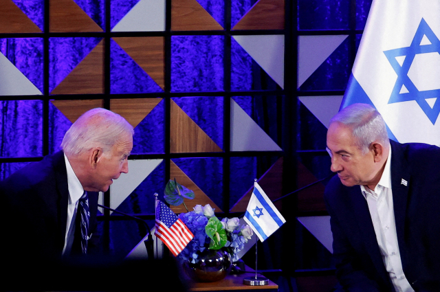 바이든, 이스라엘 정책 전환 시사…오바마 참모 '비비는 美 상관 안해'