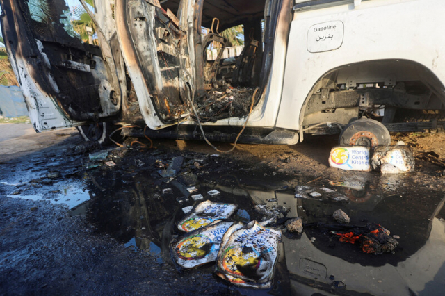 이스라엘, 구호 차량 오폭에 '중대한 실수…하마스로 오인'