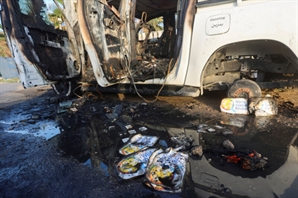 이스라엘, 구호 차량 오폭에 "중대한 실수…하마스로 오인"