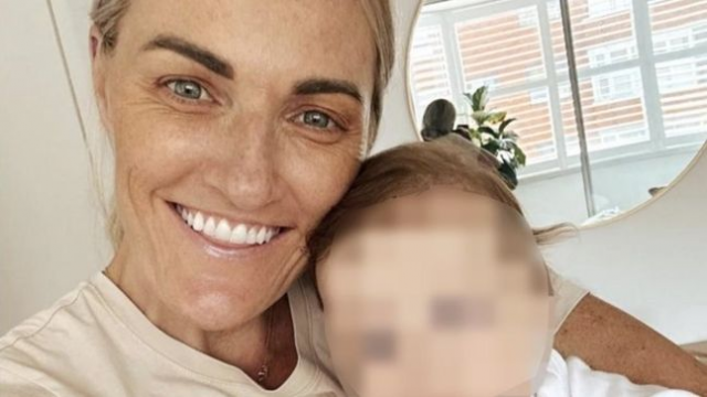 지난 13일(현지시간) 호주 시드니의 한 쇼핑센터에서 발생한 흉기난동 사건 희생자 애슐리 굿(38·왼쪽)과 그의 딸. 사진=X 캡처