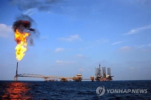 미 하원, 중국의 이란산 석유 구매 제재 법안 압도적 찬성표로 통과