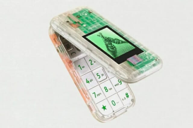하이네켄이 5000대 한정판으로 복고풍 휴대폰을 선보인다. 사진 제공=HMD