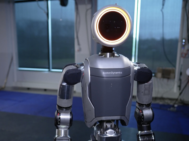 보스턴다이내믹스가 공개한 휴머노이드 로봇 ‘아틀라스’. 사진 제공=보스턴다이내믹스