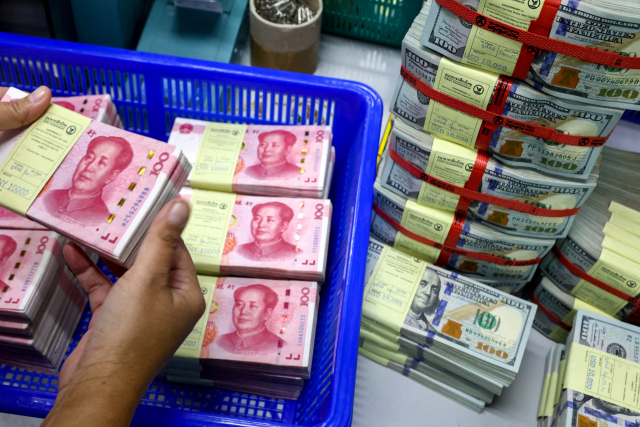 중국 위안화 지폐. 로이터연합뉴스