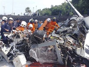 말레이軍 헬기 2대 훈련 중 충돌…탑승자 10명 전원 사망