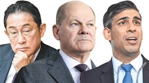 경제 침체·뒷돈에… 자리 위태로운 세계 지도자들