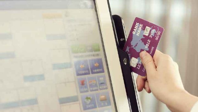 '소비자는 DSR 미적용 카드사는 수수료 수익'…국산차 구매 카드결제 40조 넘었다