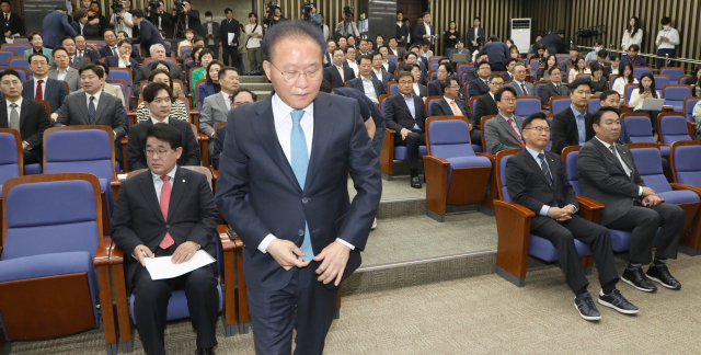 윤재옥 국민의힘 원내대표 겸 당 대표 권한대행이 29일 국회에서 열린 제22대 국회의원 당선자 총회에 참석하고 있다. 권욱 기자 2024.04.29