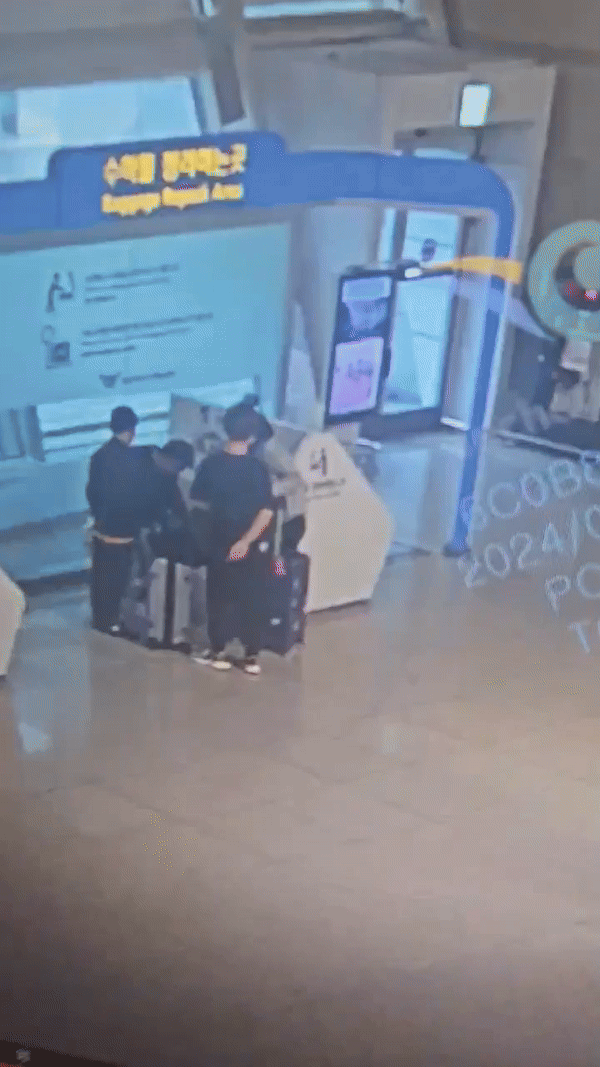 [영상]얼굴에 최루액 ‘칙’…인천공항서 1억 돈 가방 훔친 중국인 구속