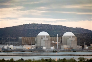 美 상원도 '러 우라늄 수입 금지' 가결…바이든 서명 앞둬