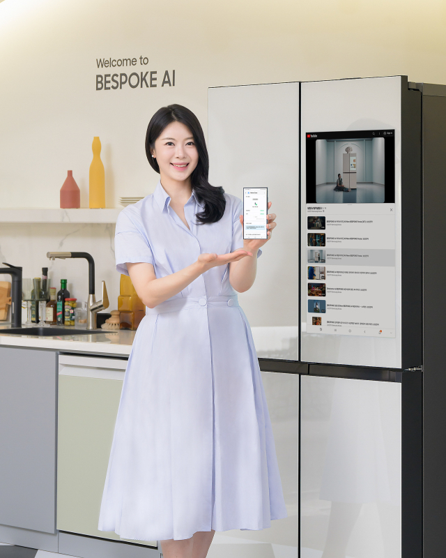삼성전자가 스마트싱스 기반의 스마트포워드 서비스를 자사 냉장고, 제습기 등 제품에 순차 적용한다고 2일 밝혔다.사진=삼성전자