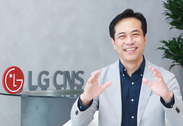 송영석 LG CNS AWS론치센터장(상무)이 서울 마곡 LG사이언스파크에서 서울경제신문과 인터뷰를 하고 있다. 사진 제공=LG CNS