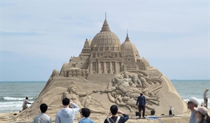 천지창조·최후의 만찬…유명 미술작품 '모래조각'으로 만난다