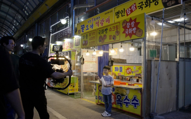 [영상]'숙제로 만든 영상에 중기부서 연락이'…1500만 울린 '7살 래퍼' 차노을군의 '행복 랩'