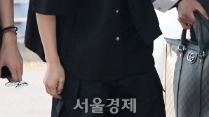 제로베이스원 석매튜, 팬서비스 1열 직관 [SE★포토]