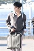 제로베이스원 김지웅, 가위가 필요없는 날카로운 하악각 [SE★포토]